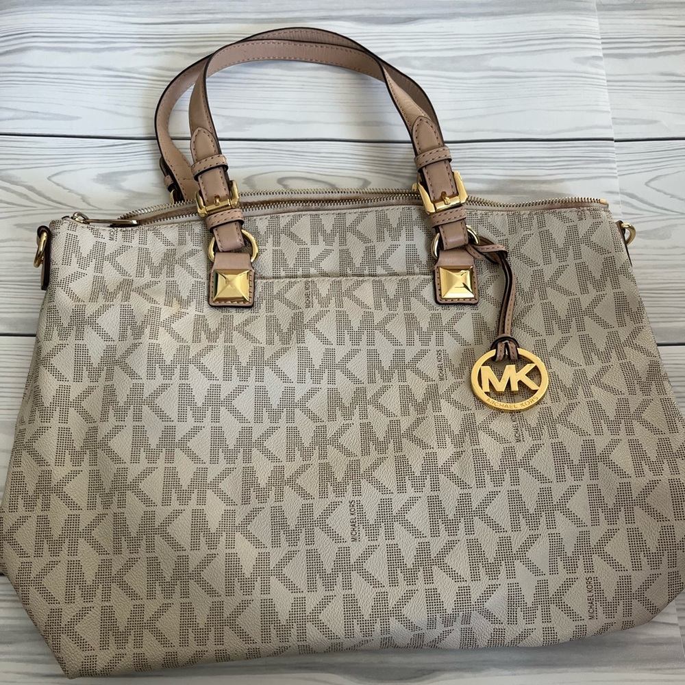 Michael Kors Shoulder Bag